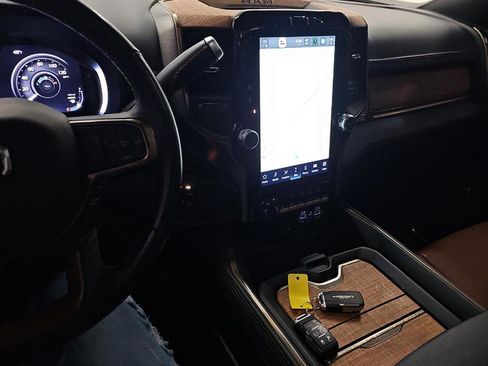 Used 2023 RAM 2500 Limited AWD/4WD image 11