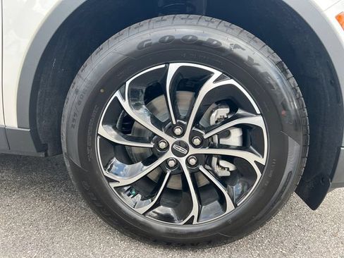 New 2026 Lincoln Nautilus Premier w/ Equipment Group 102A AWD/4WD image 13