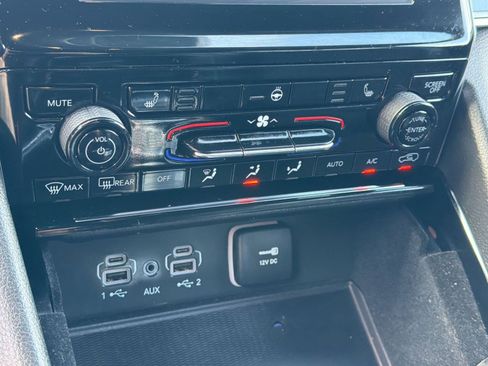 Used 2022 Jeep Grand Cherokee Altitude image 22