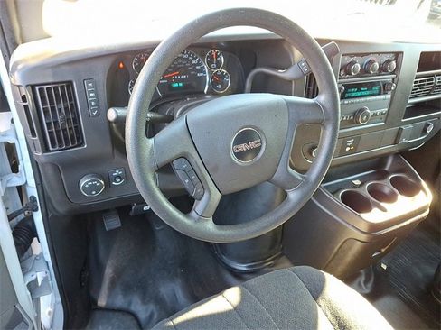 Used 2024 GMC Savana 2500 w/ Driver Convenience Package image 15