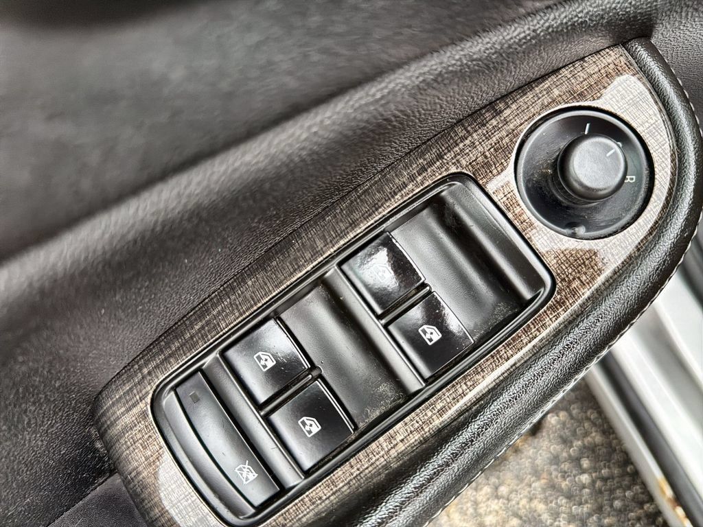 Used 2015 Chevrolet Malibu LT w/ Power Convenience Package FWD image 15