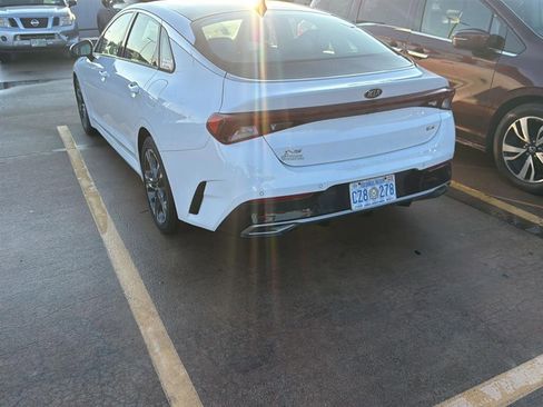 Used 2021 Kia K5 EX image 11