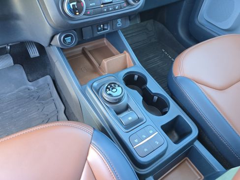 Used 2024 Ford Maverick Lariat w/ FX4 Off-Road Package image 30