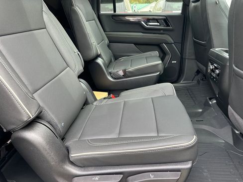 New 2026 GMC Yukon XL Elevation w/ Elevation Premium Package image 16