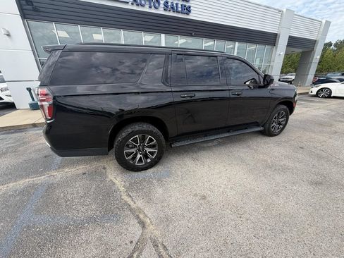 Used 2022 Chevrolet Suburban Z71 AWD/4WD image 4