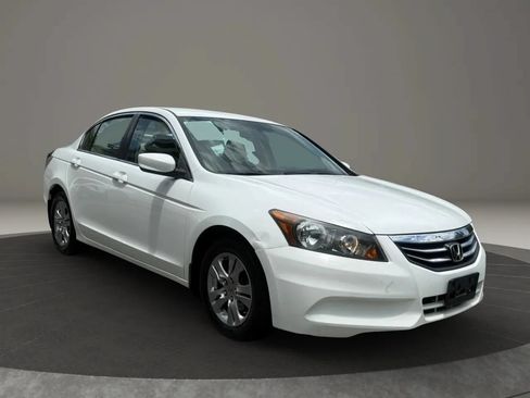 Used 2011 Honda Accord SE image 3