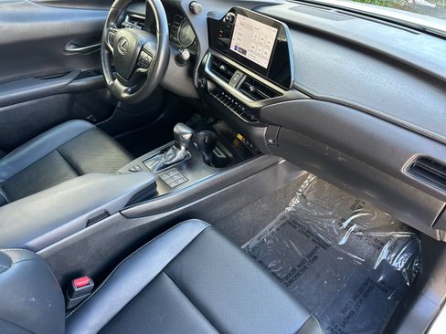Used 2024 Lexus UX 250h F Sport FWD image 16