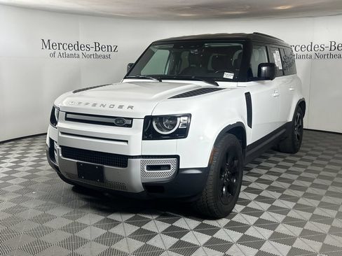 Used 2022 Land Rover Defender 110 AWD/4WD image 3