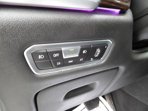 Used 2019 BMW X5 xDrive40i w/ Convenience Package image 12