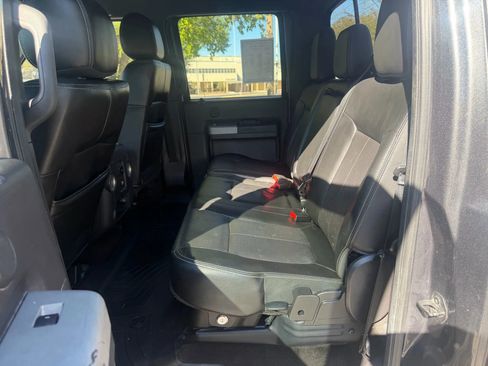 Used 2015 Ford F350 Lariat w/ Lariat Interior Package image 10