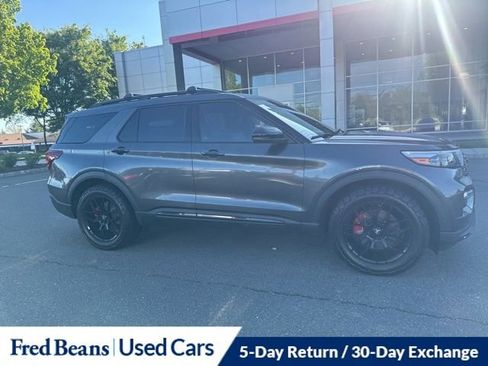 Used 2020 Ford Explorer ST w/ ST Street Pack AWD/4WD image 4