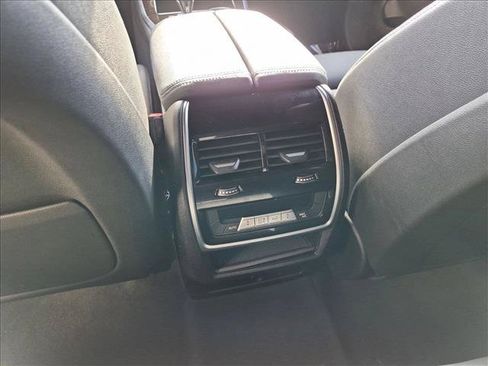 Used 2020 BMW X5 xDrive40i w/ Convenience Package AWD/4WD image 17