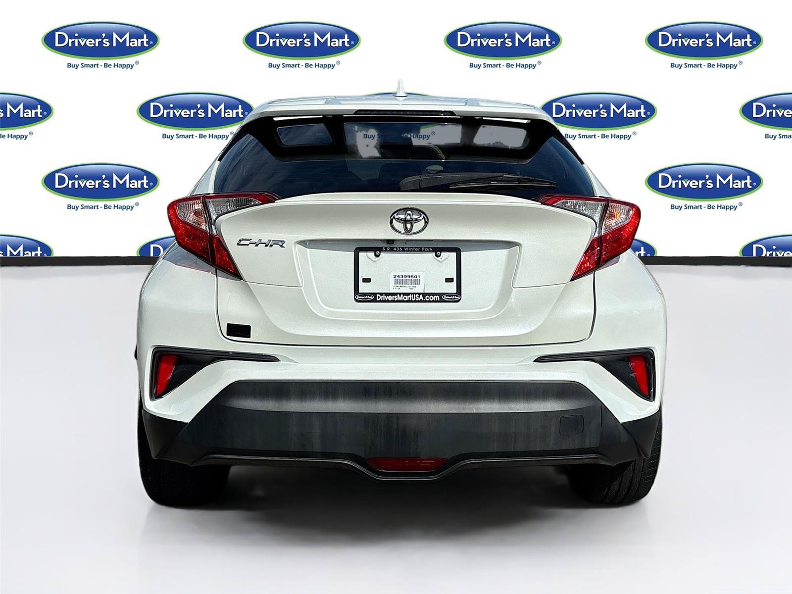 Used 2018 Toyota C-HR XLE FWD image 6
