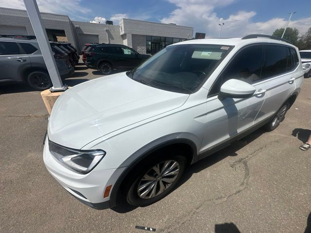 Used 2018 Volkswagen Tiguan SE w/ Panoramic Sunroof Package AWD/4WD image 1