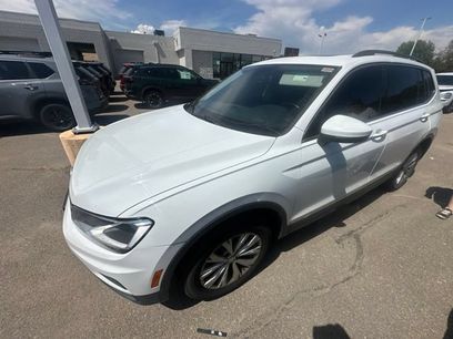 Used 2018 Volkswagen Tiguan SE w/ Panoramic Sunroof Package
