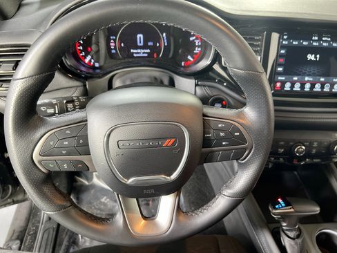 Used 2022 Dodge Durango SXT w/ Blacktop Package image 11