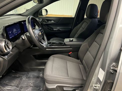 Certified 2025 Chevrolet Equinox LT image 9