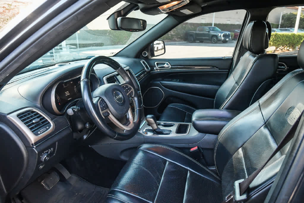 Used 2017 Jeep Grand Cherokee Overland RWD image 17