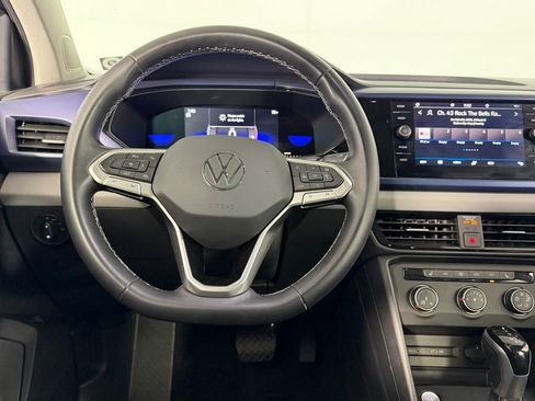 Used 2022 Volkswagen Taos SE image 13