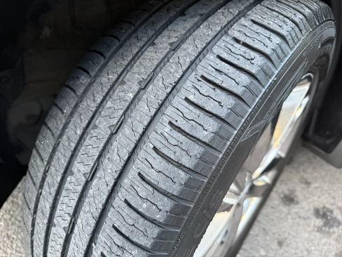 Used 2015 Kia Sorento SX image 16