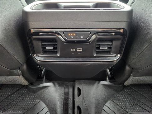 Used 2022 Chevrolet Silverado 1500 ZR2 w/ Technology Package AWD/4WD image 30