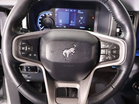 Used 2024 Ford Bronco Big Bend image 3