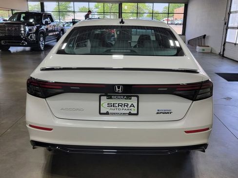 Used 2023 Honda Accord Sport image 6