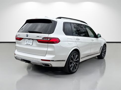 Used 2021 BMW X7 xDrive40i w/ Premium Package 2 AWD/4WD image 3