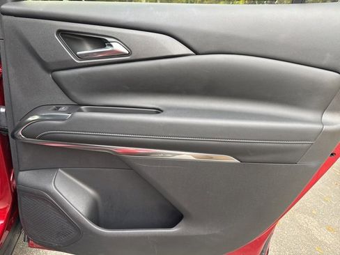 Certified 2024 Chevrolet Traverse LT image 27