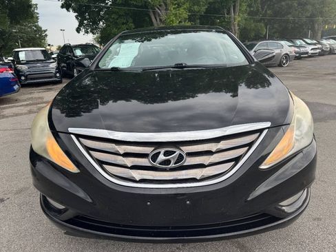 Used 2011 Hyundai Sonata SE w/ Navigation & Sunroof Pkg 4 FWD image 2