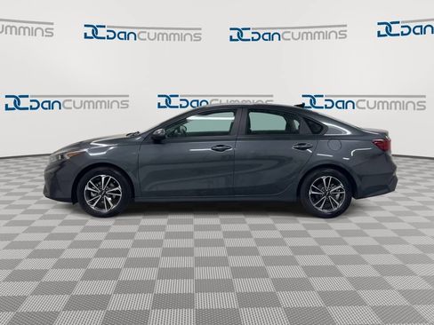 Used 2024 Kia Forte LXS FWD image 5