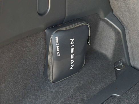 Used 2023 Nissan Rogue S image 29