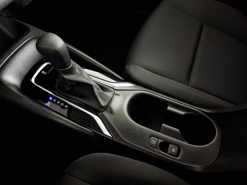 Used 2024 Toyota Corolla LE image 9