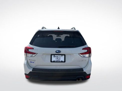 Used 2024 Subaru Forester Premium AWD/4WD image 12