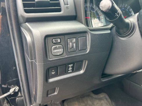Used 2015 Toyota 4Runner SR5 RWD image 23