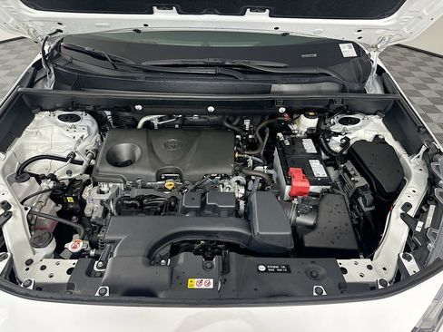 Used 2025 Toyota RAV4 XLE image 32
