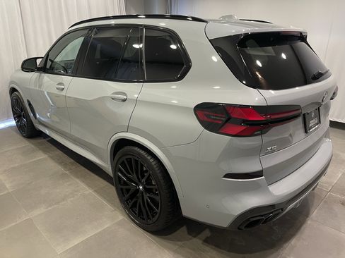 Used 2024 BMW X5 M60i image 5