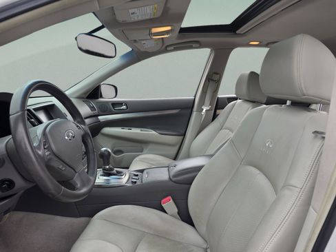 Used 2011 INFINITI G37 x w/ Premium Pkg image 12