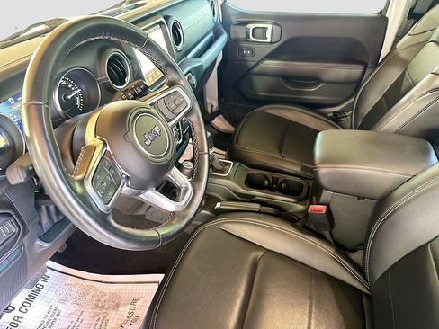 Used 2023 Jeep Wrangler Unlimited Sahara w/ Cold Weather Group AWD/4WD image 25