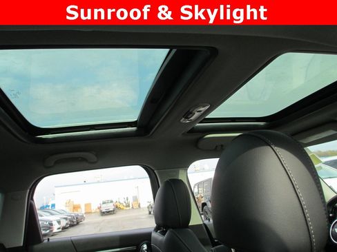 Used 2022 MINI Cooper Countryman S w/ Premium Package image 15