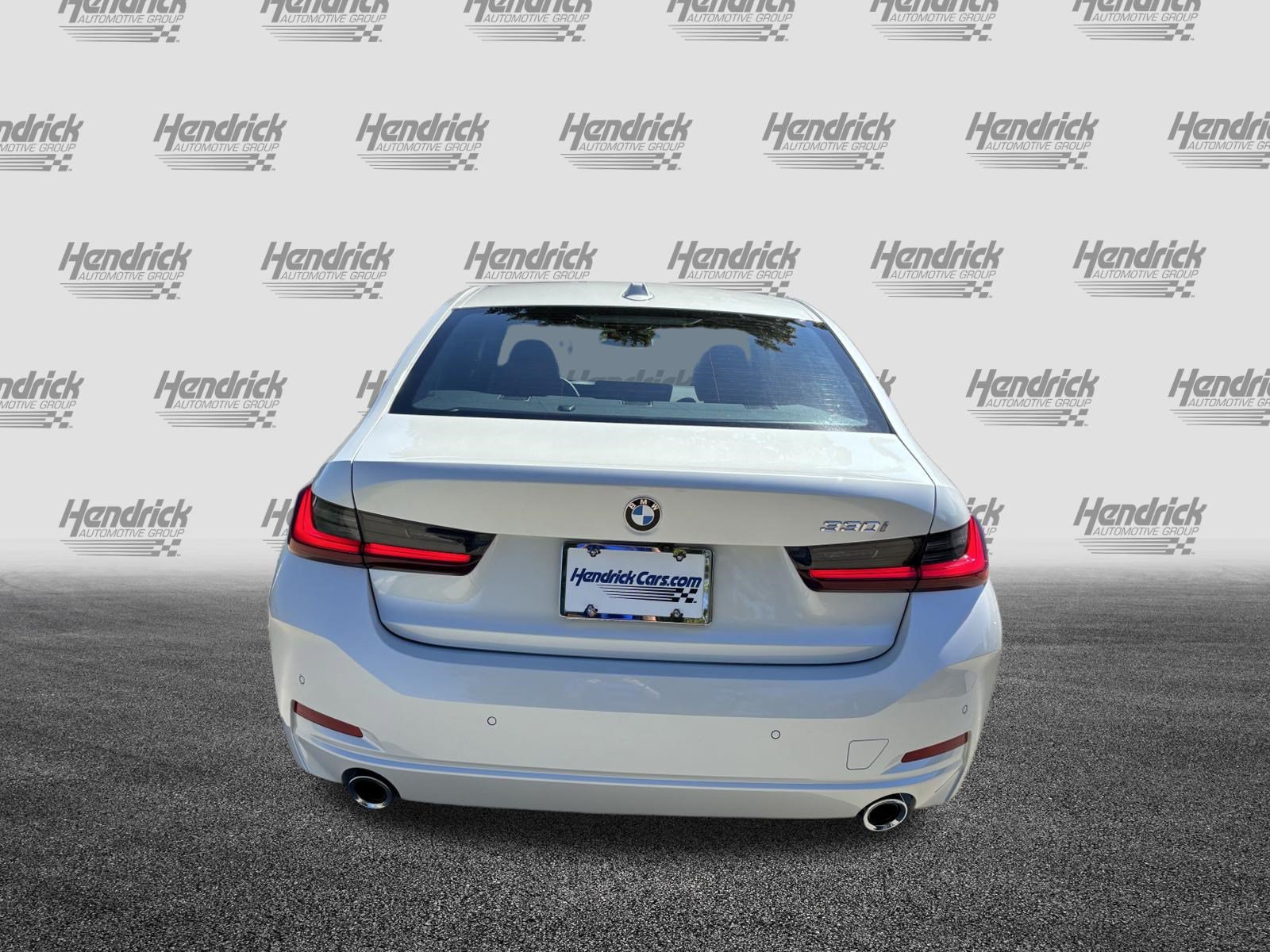 Certified 2025 BMW 330i Sedan RWD image 9