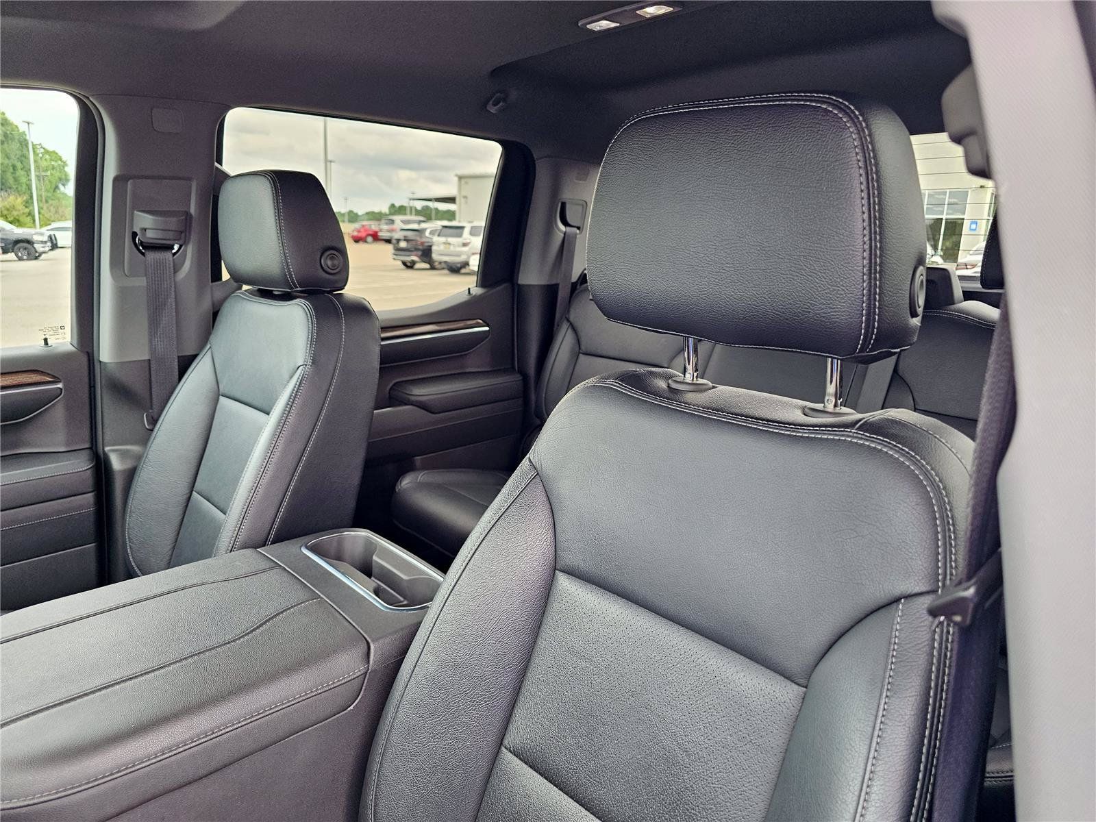 Used 2023 Chevrolet Silverado 1500 LT Trail Boss AWD/4WD image 18