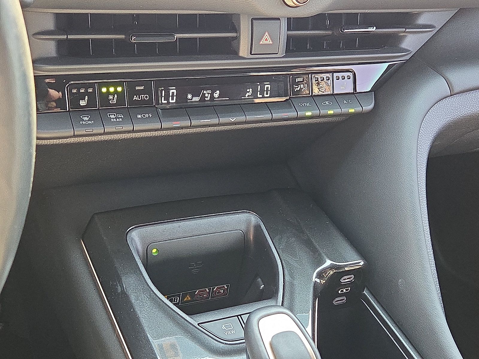 Used 2024 Toyota Crown Platinum AWD/4WD image 19