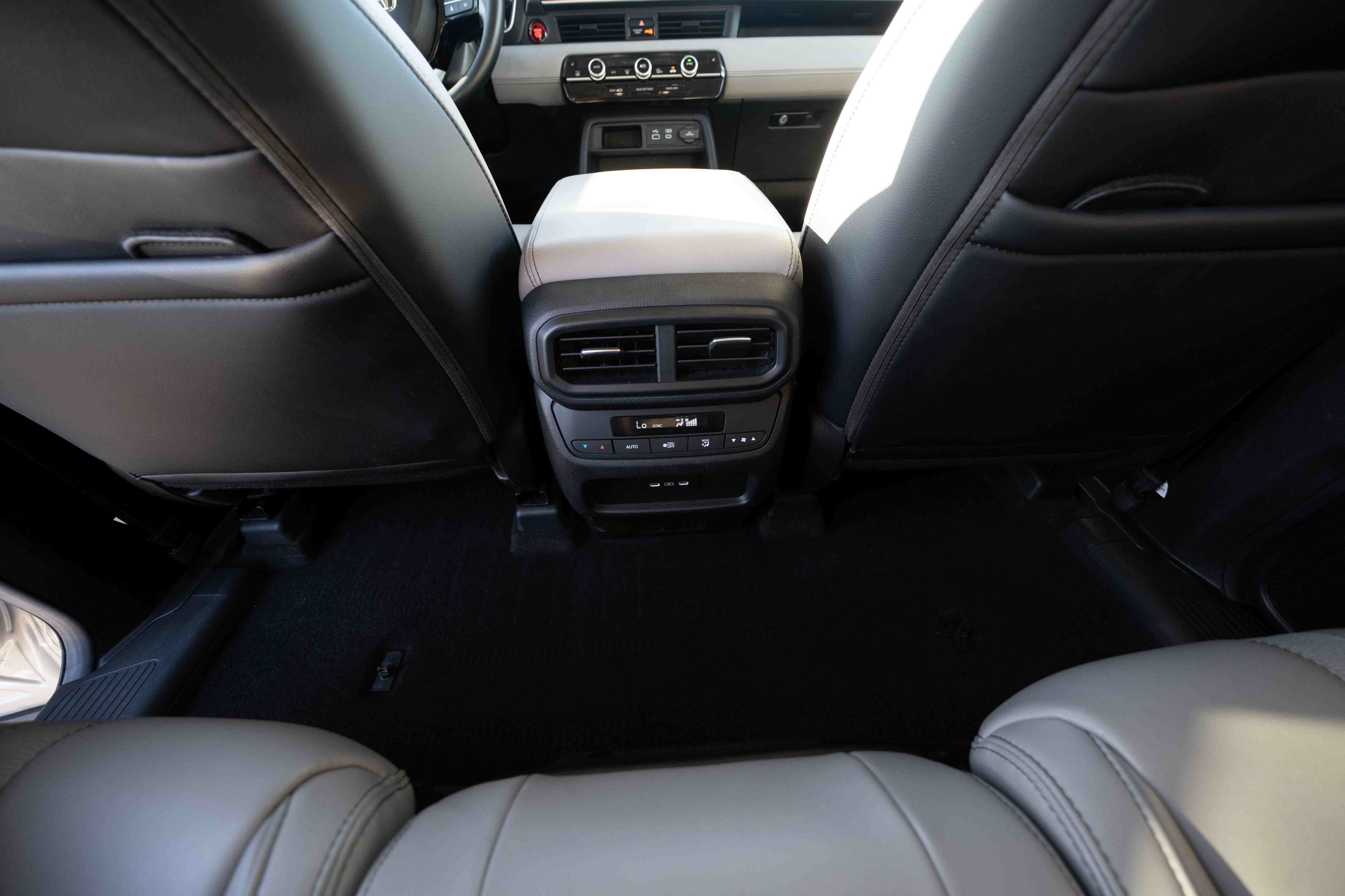 Used 2025 Honda Pilot EX-L image 22