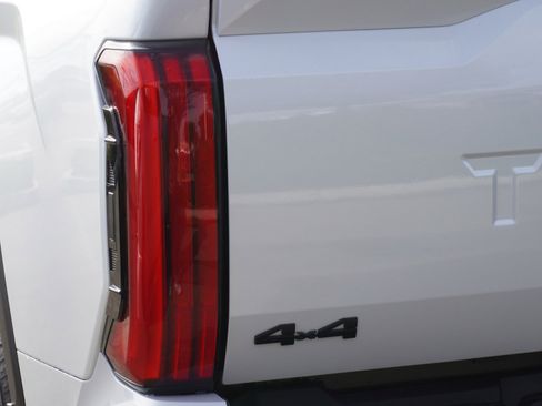 Used 2025 Toyota Tundra Limited image 11