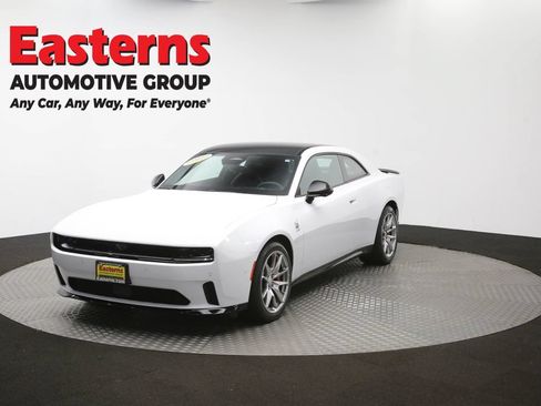 Used 2024 Dodge Charger Daytona Scat Pack w/ Plus Group AWD/4WD image 56