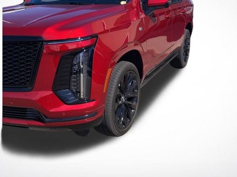 Used 2026 Cadillac Escalade Platinum Sport w/ LPO, ONYX Package image 3