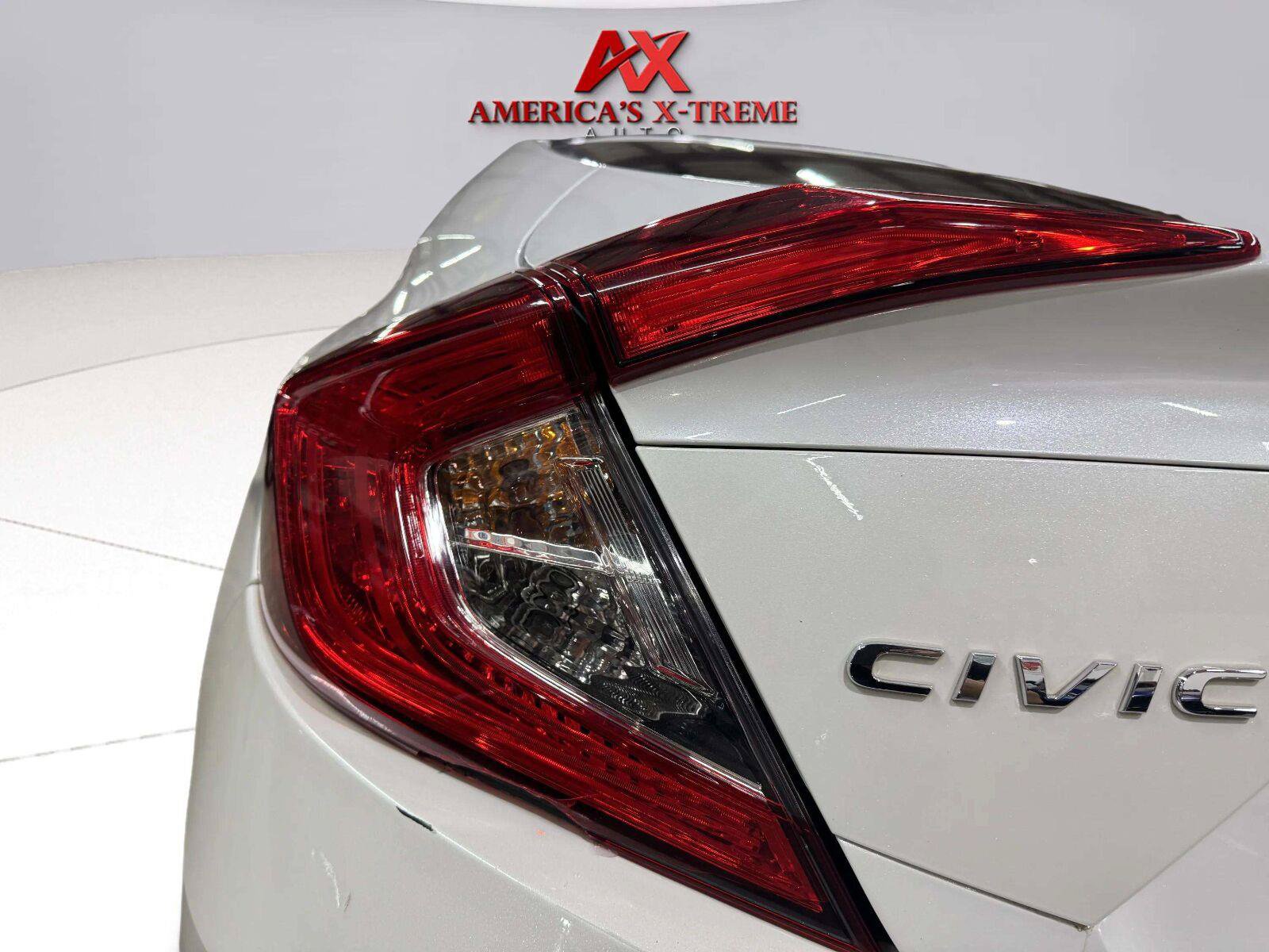 Used 2020 Honda Civic Sport image 13