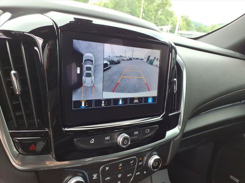 Used 2023 Chevrolet Traverse RS w/ LPO, Floor Liner Package AWD/4WD image 19
