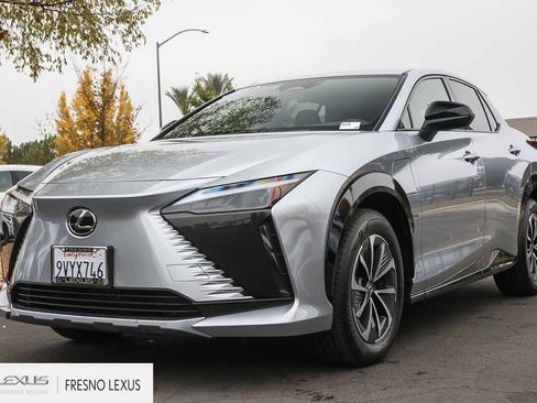 Certified 2025 Lexus RZ 450e image 3